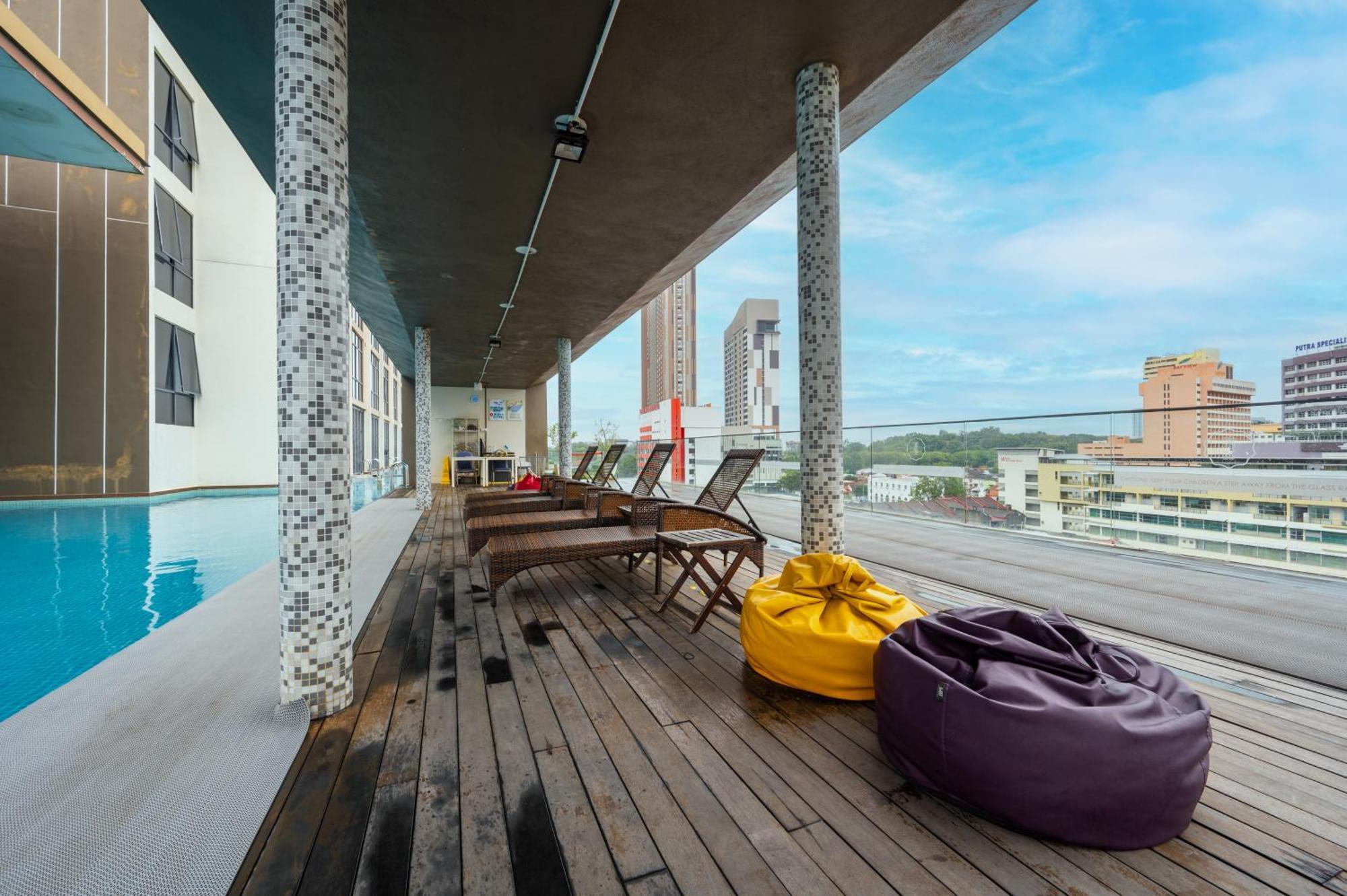 Greystone 99 Suites Malacca Eksteriør bilde